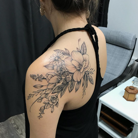 Michael Bales - Floral on Back/Shoulder. Instagram @MichaelBalesArt